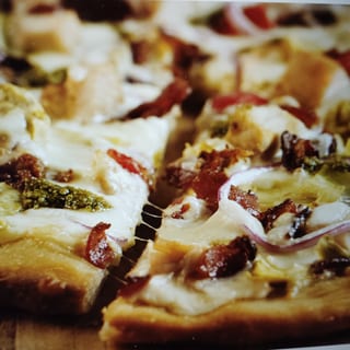 CHICKEN BASIL PESTO PIZZA
